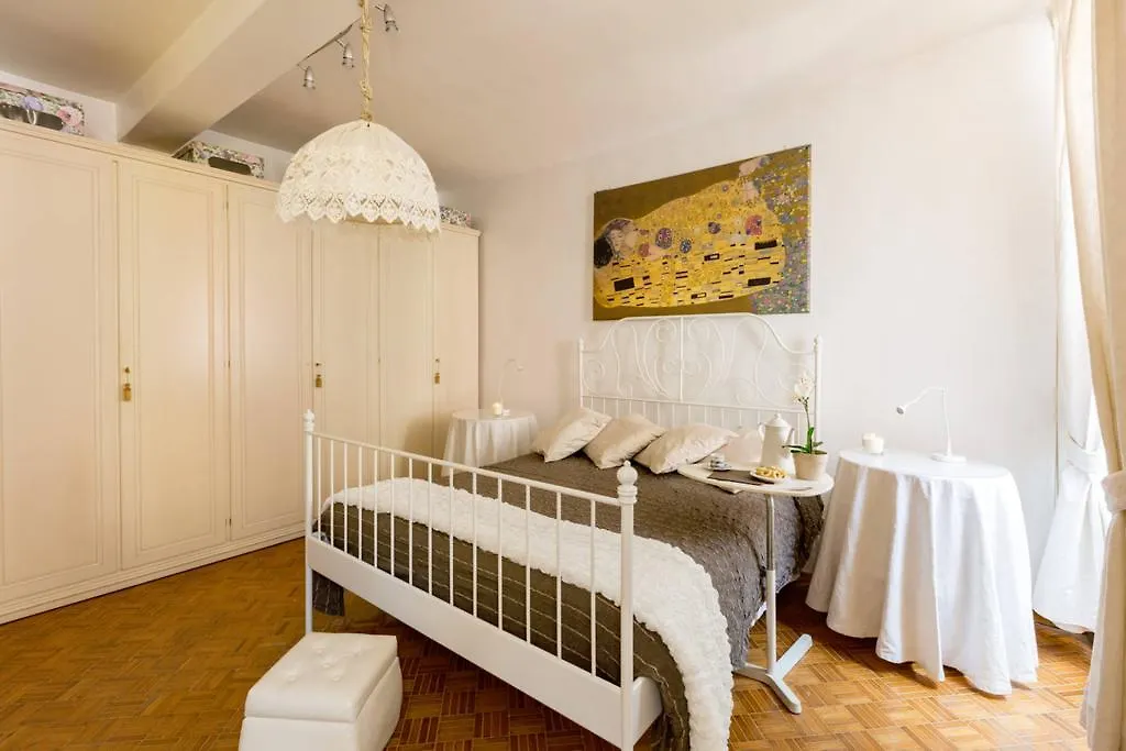 Via Laurina 40 Apartment Rome